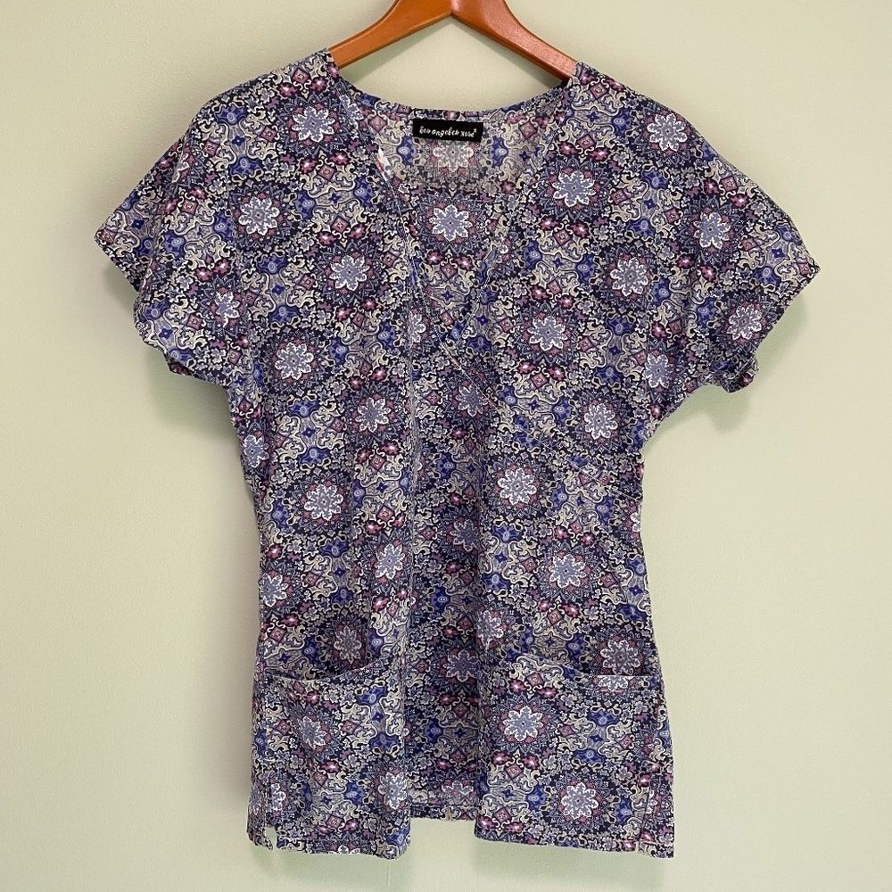 Los Angeles Rose Scrub Top - Sz M